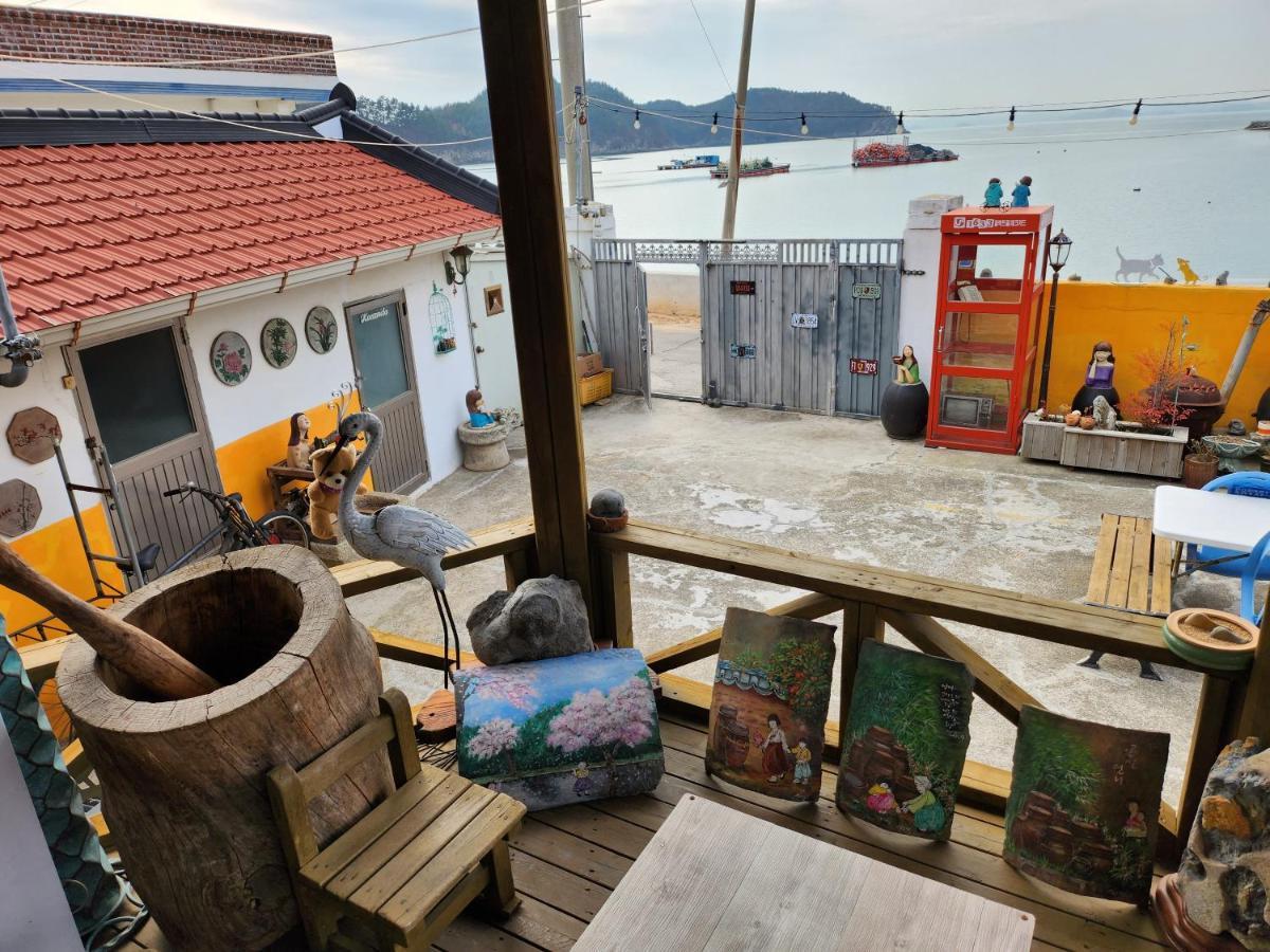 Uwha Minbak Villa Yeosu Exterior photo